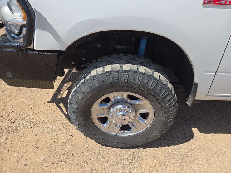 2020-ram-2500-tradesman-image-7