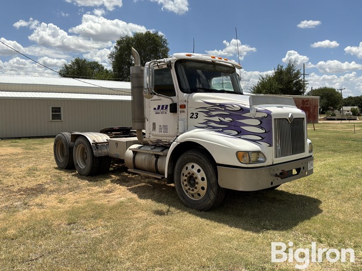 2003-international-9200i-image-3