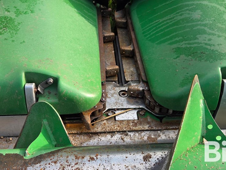 2010-john-deere-608c-image-17