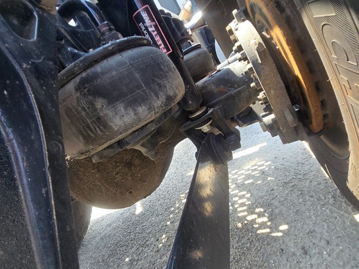 2019-kenworth-t680-image-87