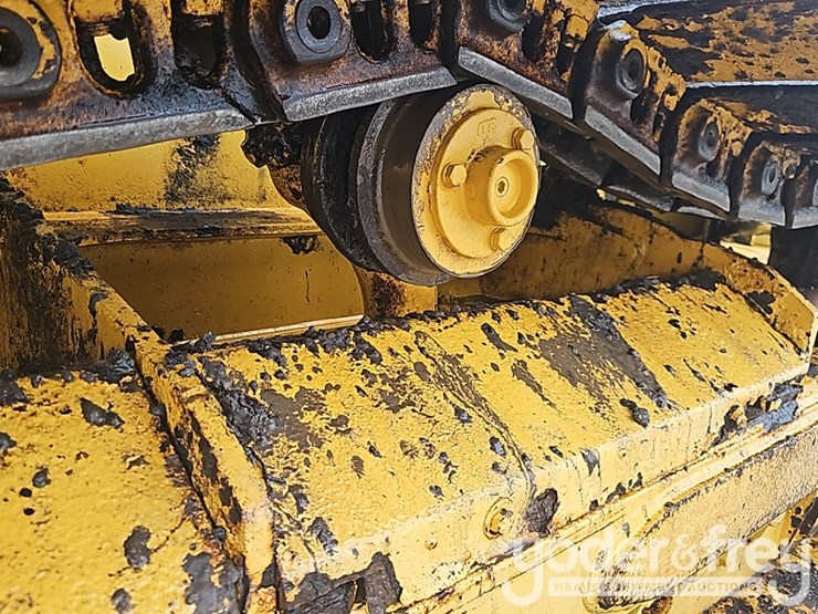 2006-deere-650j-image-10