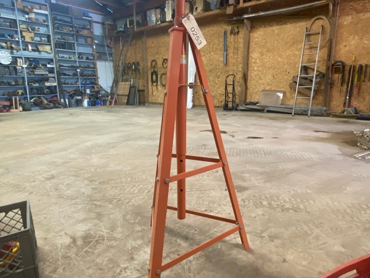 #253-•-2-ton-tripod-jack-stand-image-1