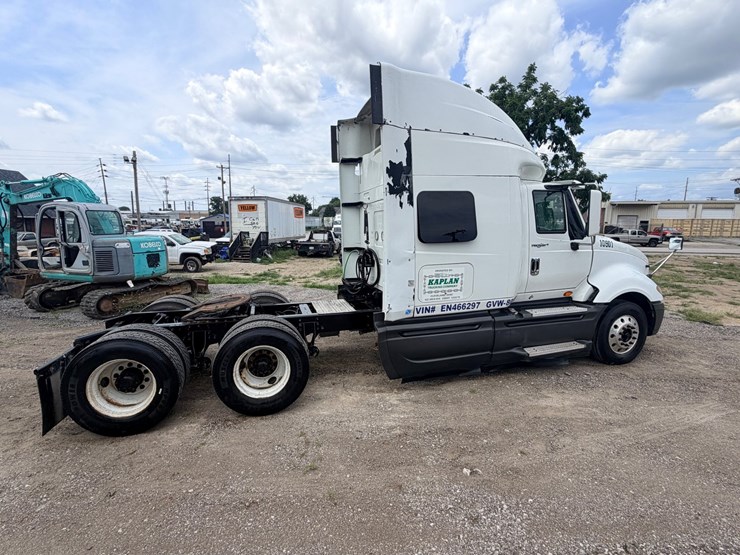 2014-international-prostar-image-16