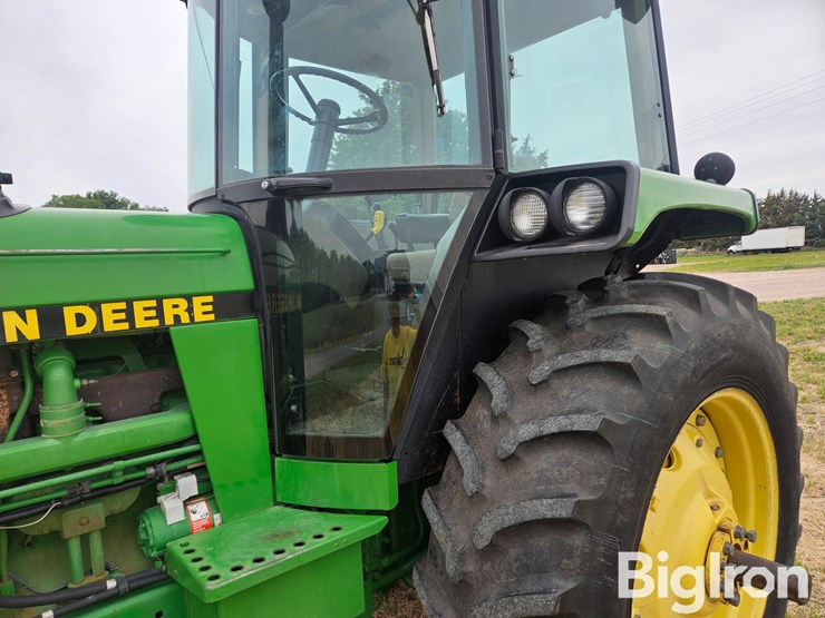 1992-john-deere-4055-image-16