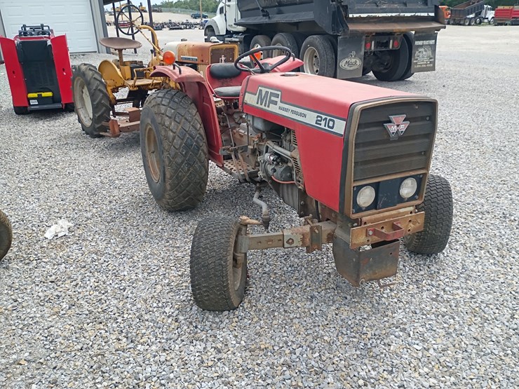 1978-massey-ferguson-210-image-7