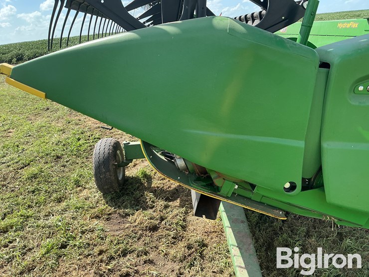 2020-john-deere-625f-image-10