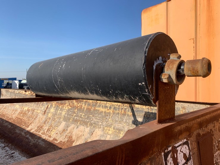 38’l-x-11’-w-x-6’t-558bbl-round-bottom-open-top-tank-image-5
