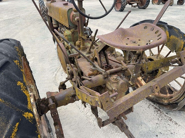 john-deere-model-b-image-17