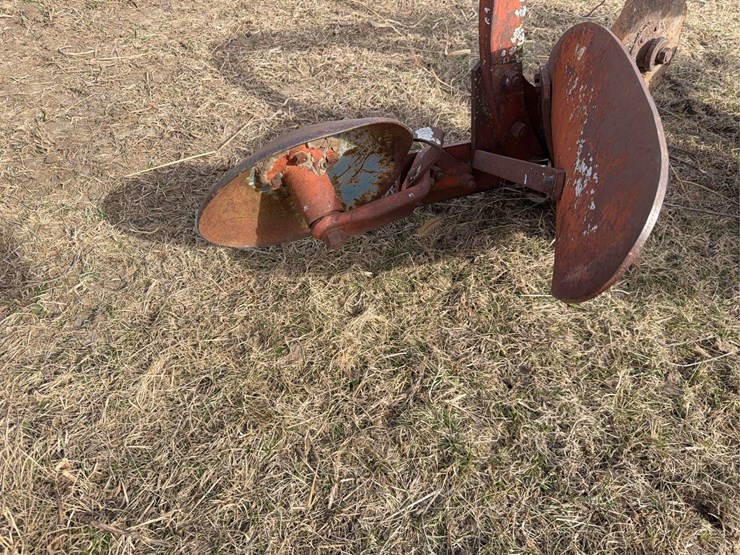 massey-ferguson-72-image-13