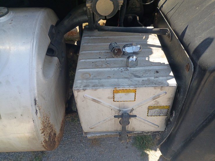 1997-mack-rd688s-image-27