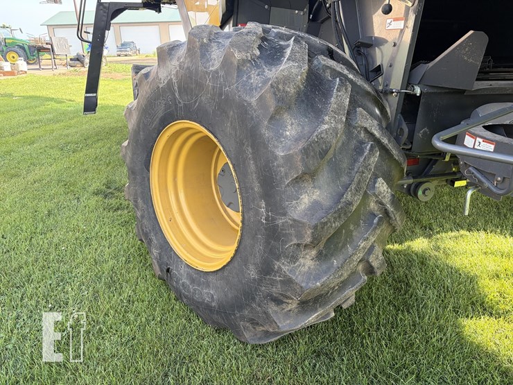 2013-claas-lexion-760-image-14