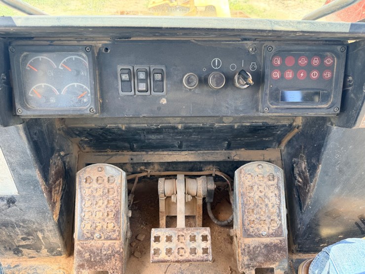 1997-caterpillar-953c-image-39