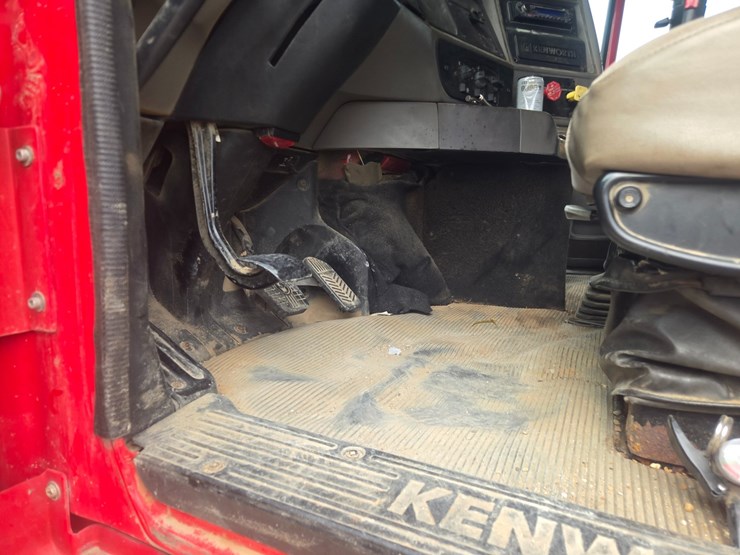 2007-kenworth-t2000-image-66