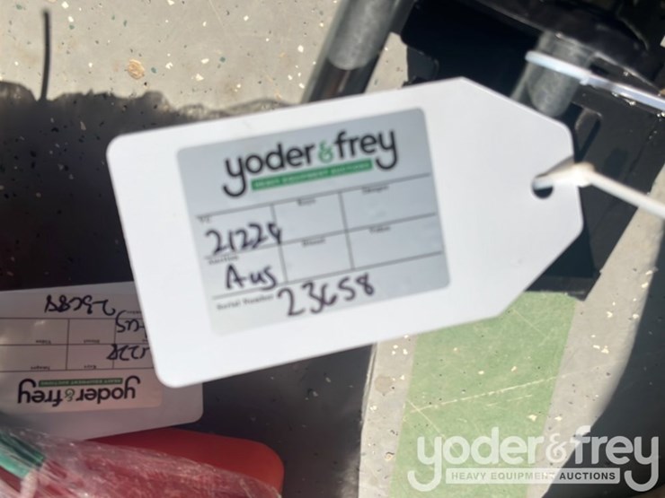 unused-tpm-quick-hitch,-1"-pin-hole-to-suit-0.8-1.4-ton-mini-excavators-image-5
