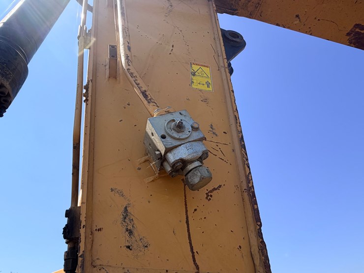 2010-caterpillar-328d-image-148