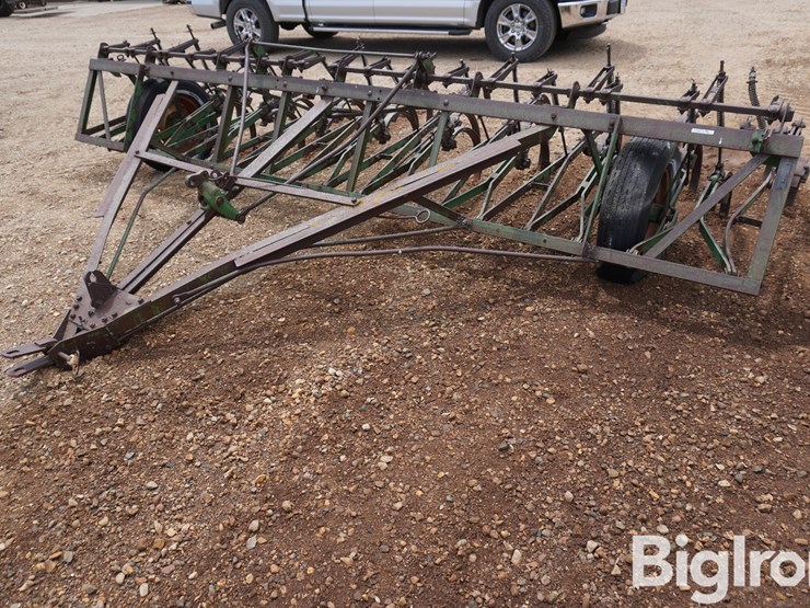 john-deere-15-image-1