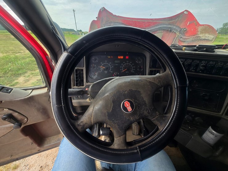 2007-kenworth-t2000-image-80