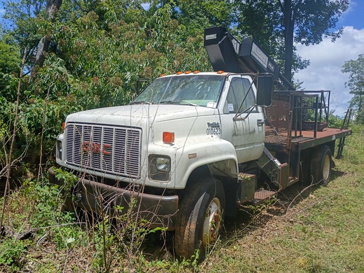 gmc-topkick-image-1