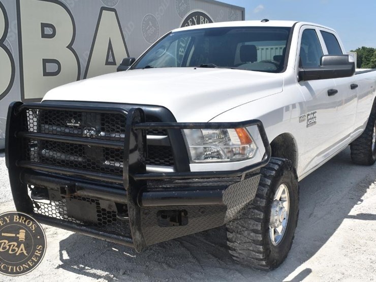 2018-ram-2500-hd-image-1