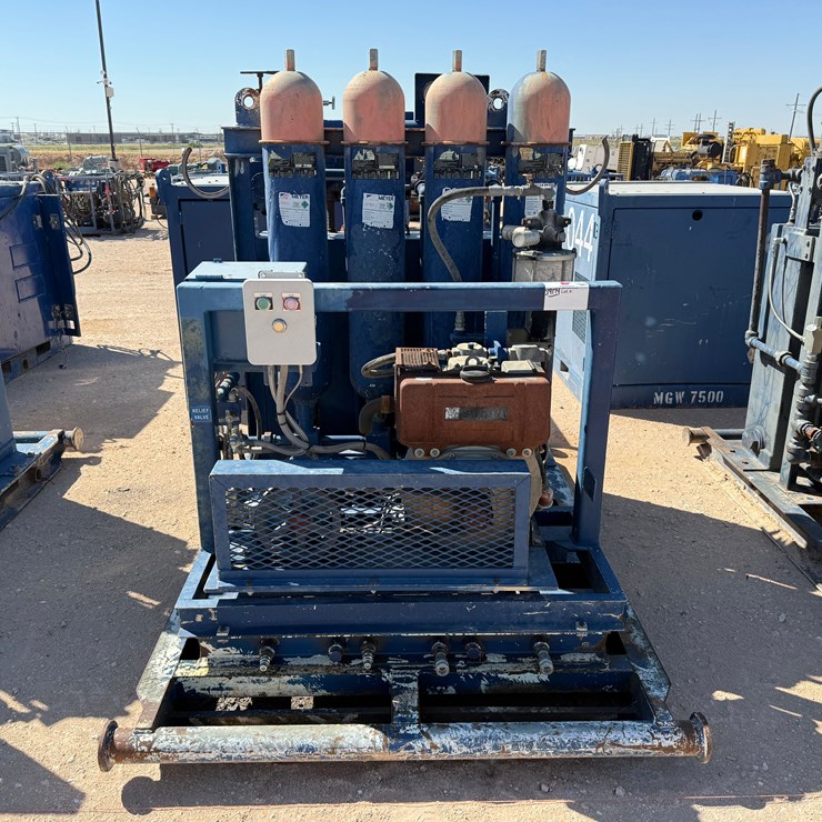 CATERPILLAR 550