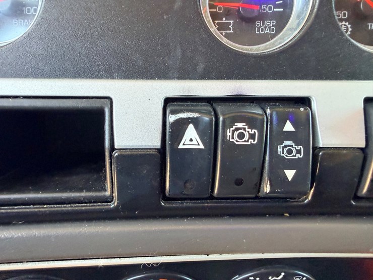 2010-kenworth-t800-image-119