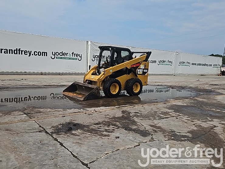 2016-caterpillar-262d-image-2
