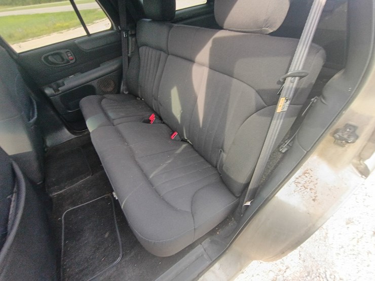 2003-chevrolet-blazer-image-63