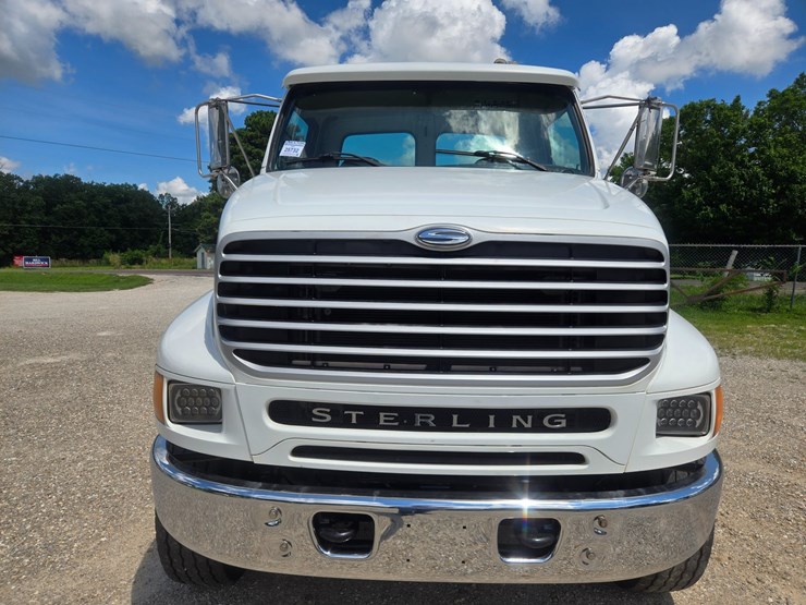 2005-sterling-l9500-image-18