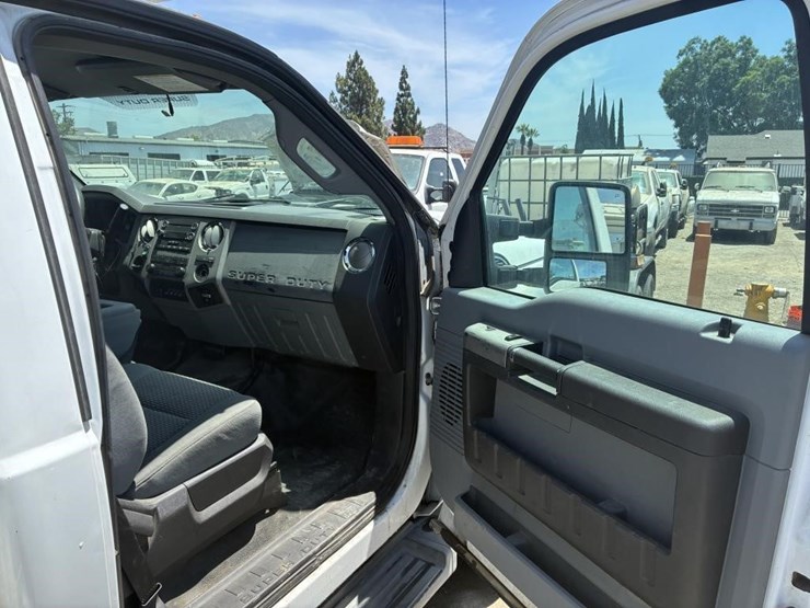 2016-ford-f450-image-15