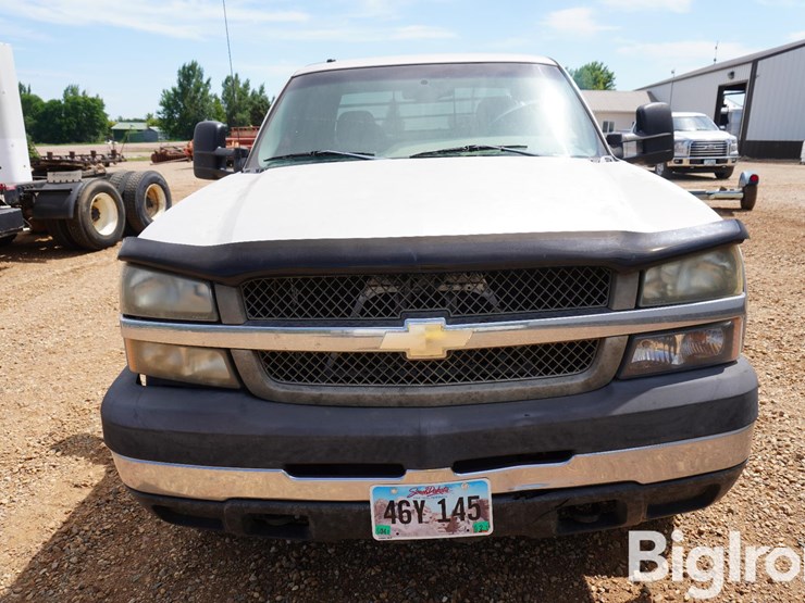 2006-chevrolet-2500-image-2