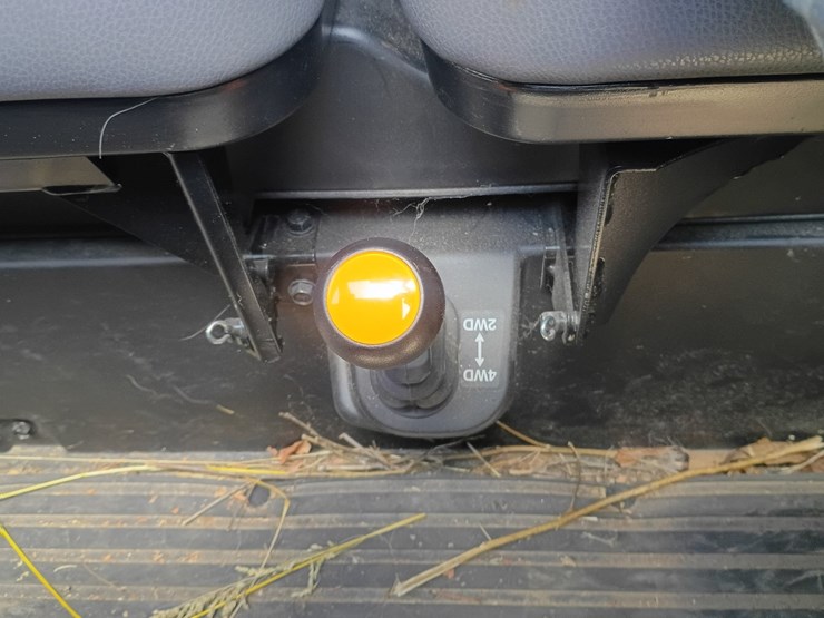 2025-kubota-rtv1100-image-26
