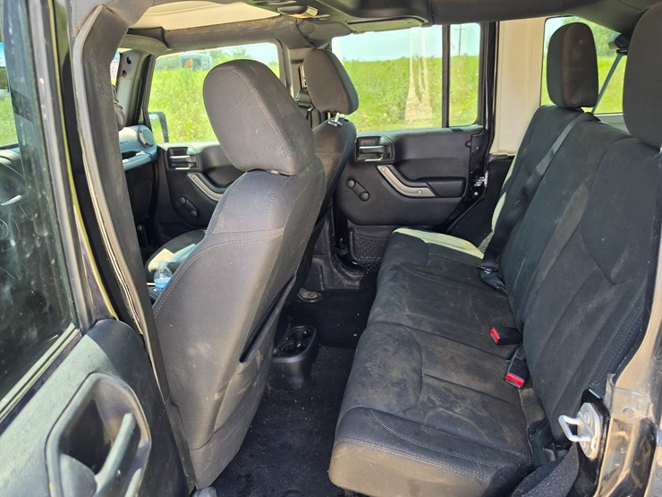 2015-jeep-wrangler-image-45