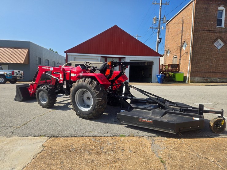2023-mahindra-4550-image-10