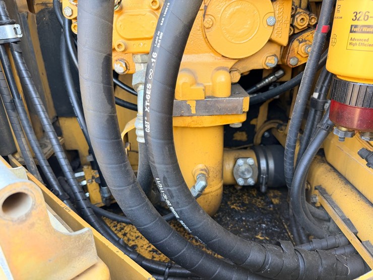 2010-caterpillar-328d-image-40