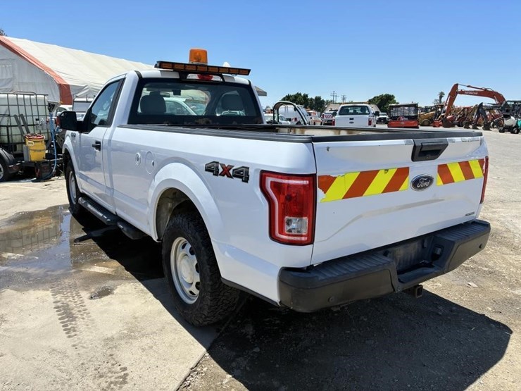 2016-ford-f150-xl-image-4