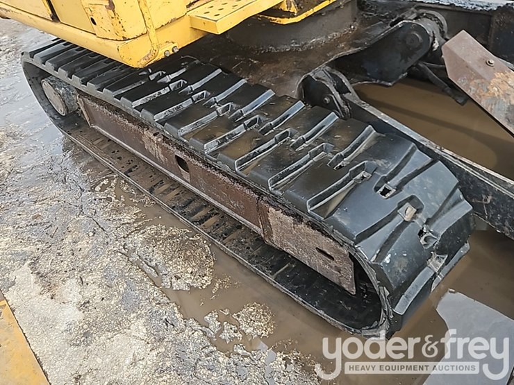 2005-deere-80c-image-14