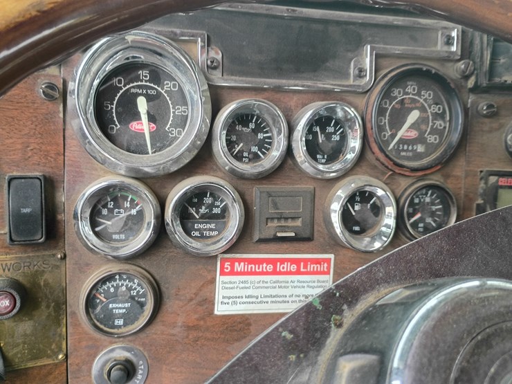 1997-peterbilt-379-image-67
