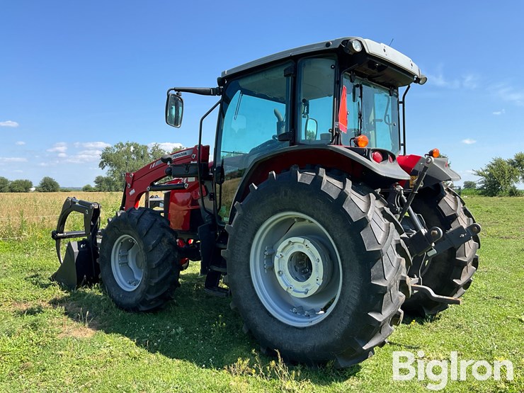 2019-massey-ferguson-5711-image-7