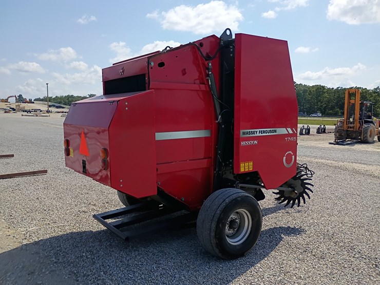 massey-ferguson-1745-image-5