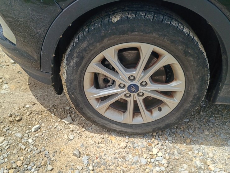 2017-ford-escape-image-74