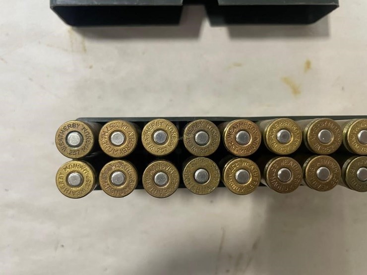 40-rounds-257-wby-mag-ammo-&-brass-image-6