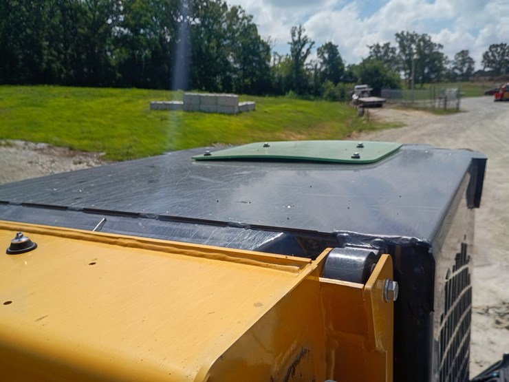 deere-325g-image-62