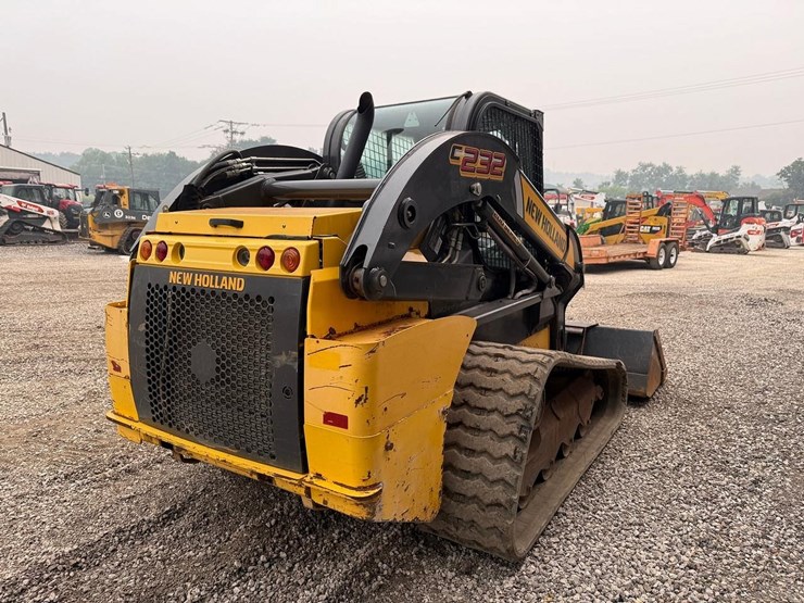 2019-new-holland-c232-image-4