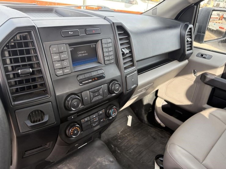 2016-ford-f150-image-15