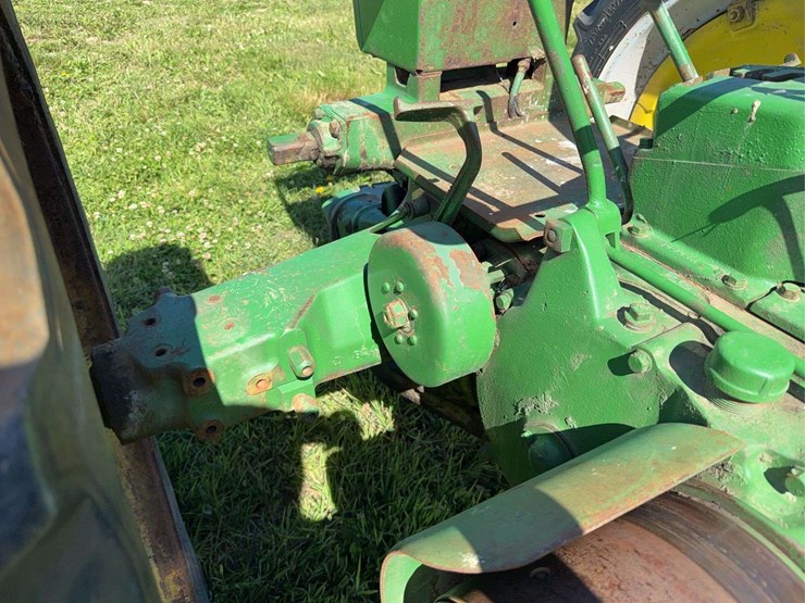 john-deere-model-b-image-23