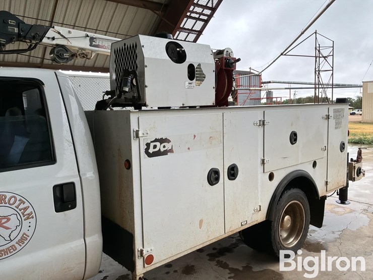 2006-ford-f550-image-13