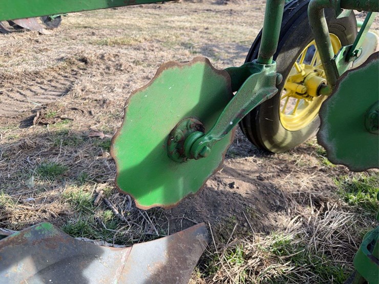 john-deere-no.-55-a-b-h-pull-type-three-bottom-plow-image-17