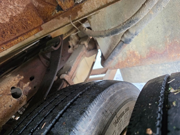 2000-ford-f550-image-104