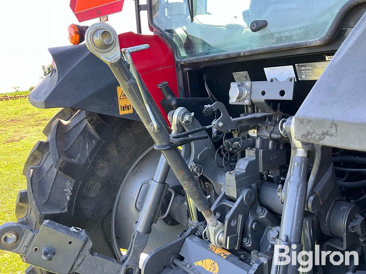 2019-massey-ferguson-5711-image-18