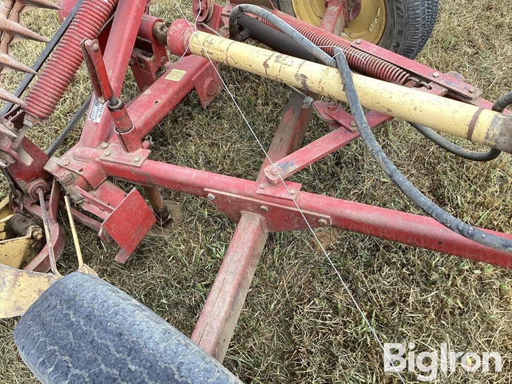 new-holland-455-image-19